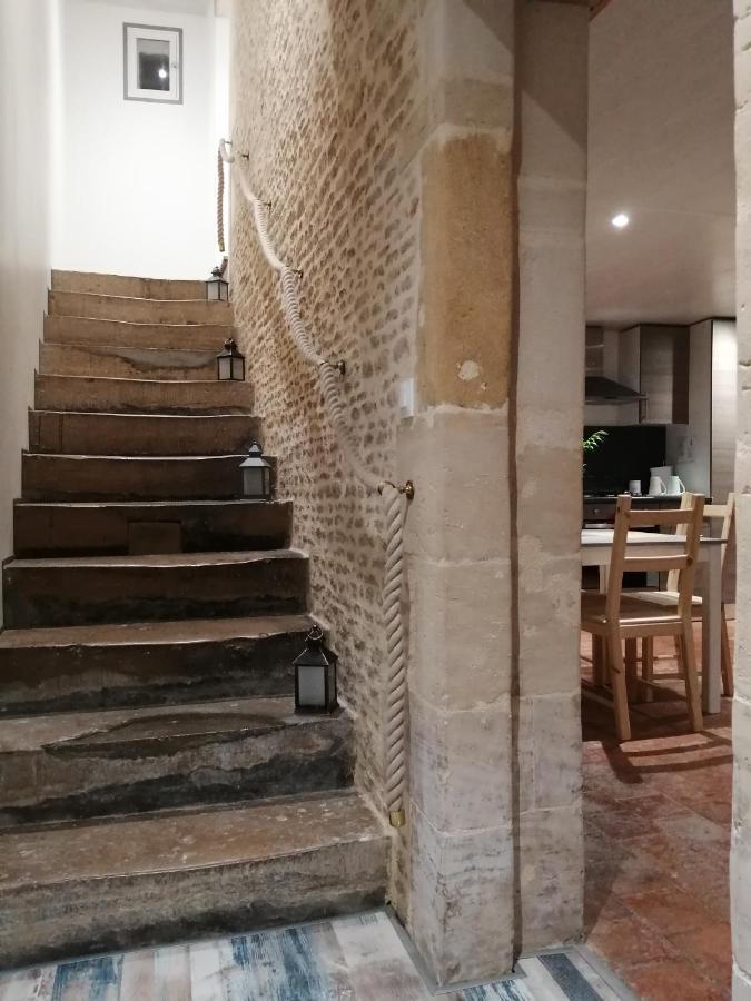 Charmante Petite Maison De La Cote Normande クルル・シュル・メール エクステリア 写真